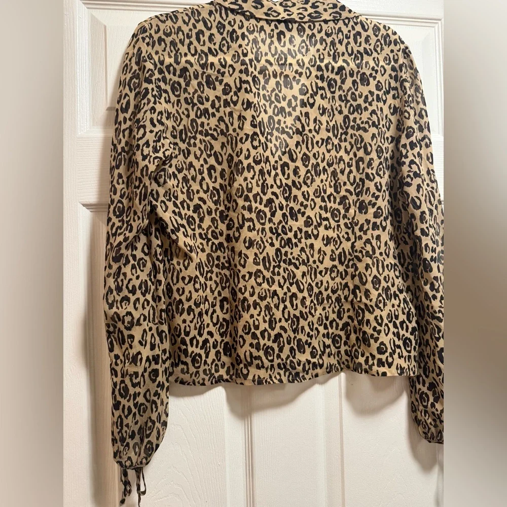 Express Vintage 90’s Leopard Print 100% Silk Blouse - Picture 8 of 9
